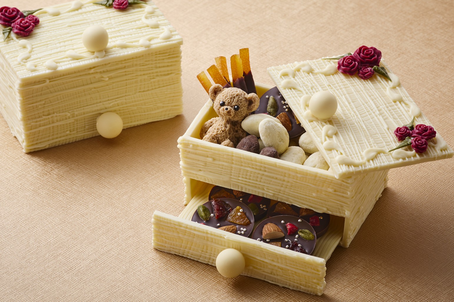 バレンタイン商品 -【公式】ロイヤルパークホテル - 東京・日本橋 - 水